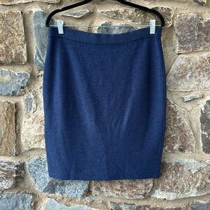 St. John Collection by Marie Gray Striped Knit Pencil Skirt in Navy Blue Size 6